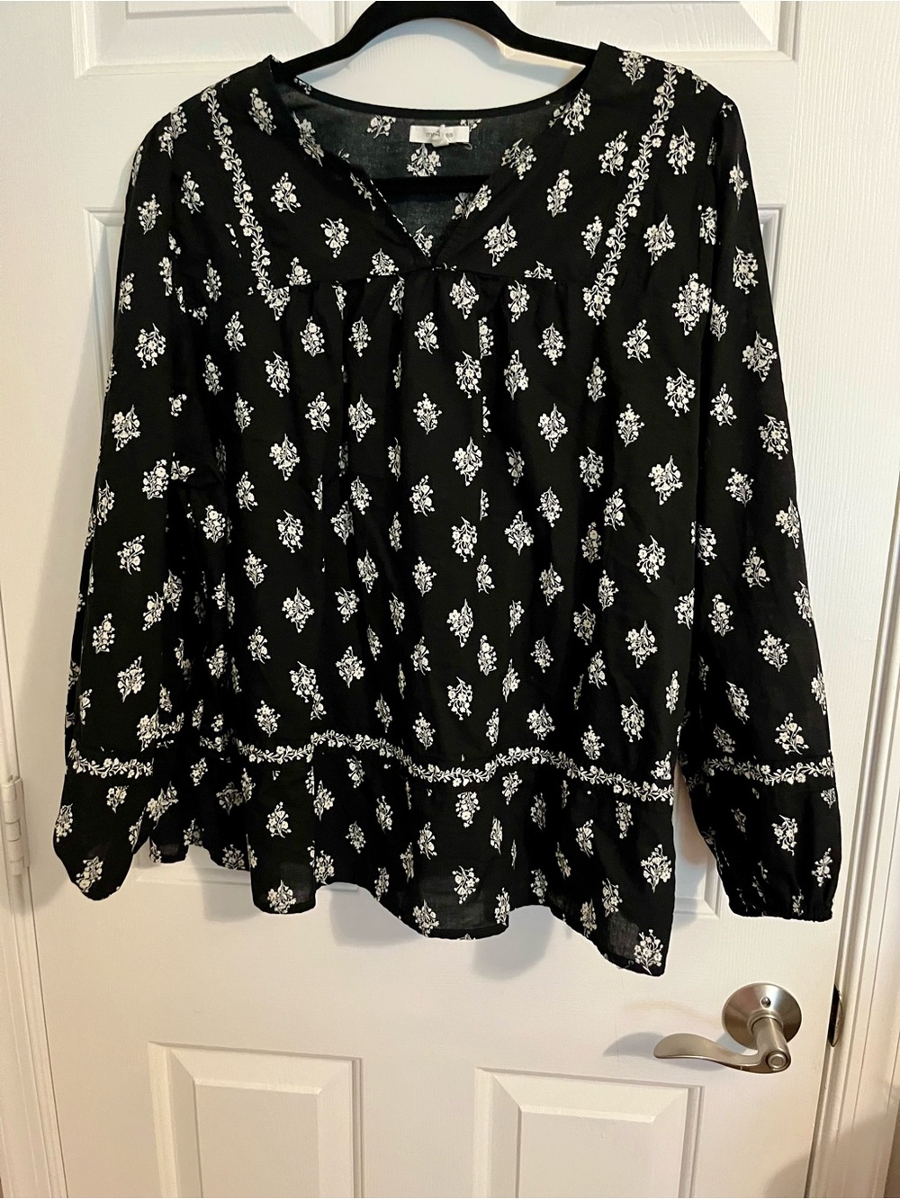 Maurices Black Floral Print Long-Sleeve Women’s Blouse 1X